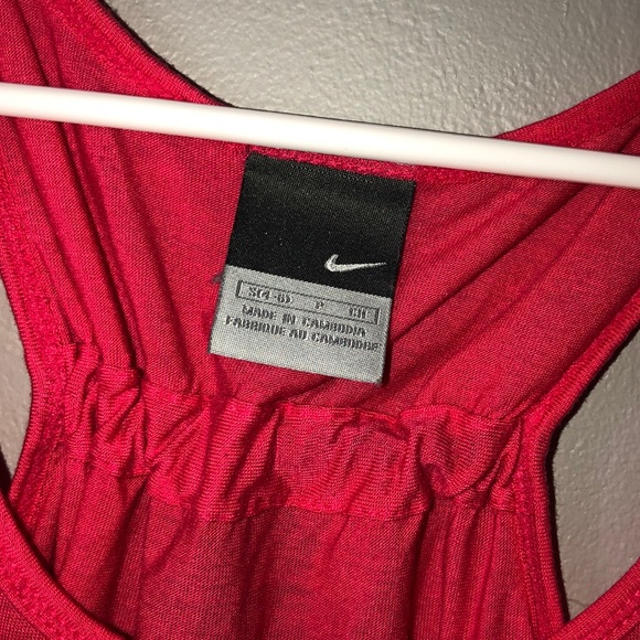 nike workout tank top - Picture 3 of 4